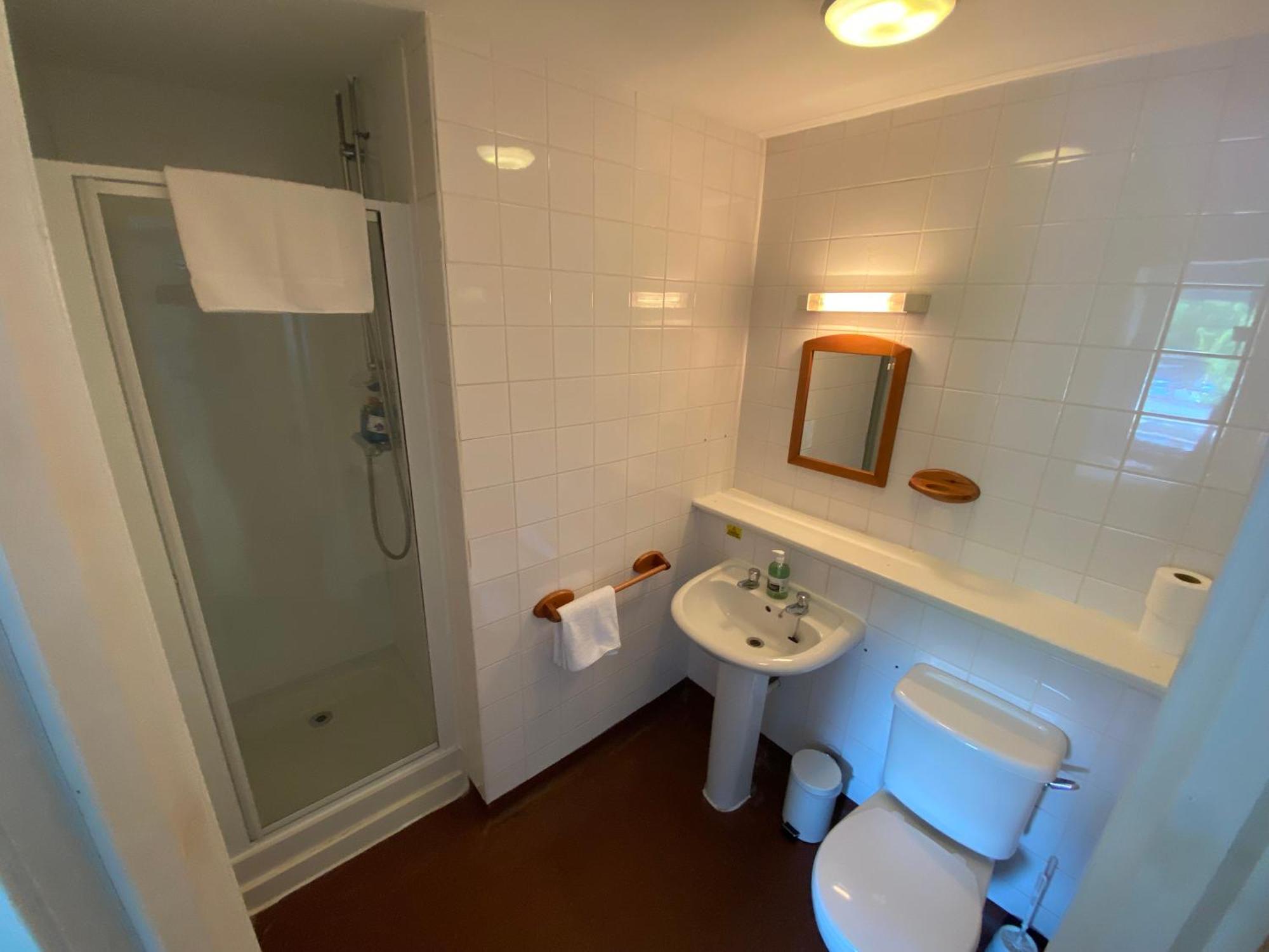 Waterfront Lodge - Accommodation Only Fort William Room photo